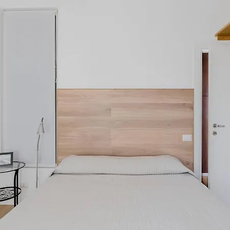 Apartment Pantanella House, 4 Persone, Terrazzo, Wi-fi, Porta Maggiore E San Giovanni, Metro C Per Il Centro E Tram Per La Stazione Termini Rome