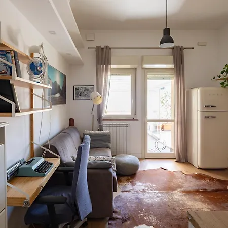 Apartment Pantanella House, 4 Persone, Terrazzo, Wi-fi, Porta Maggiore E San Giovanni, Metro C Per Il Centro E Tram Per La Stazione Termini